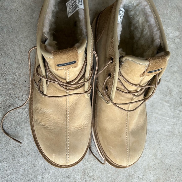UGG Avalanche Neumel boot. 1098133. Size 11 - Picture 4 of 4
